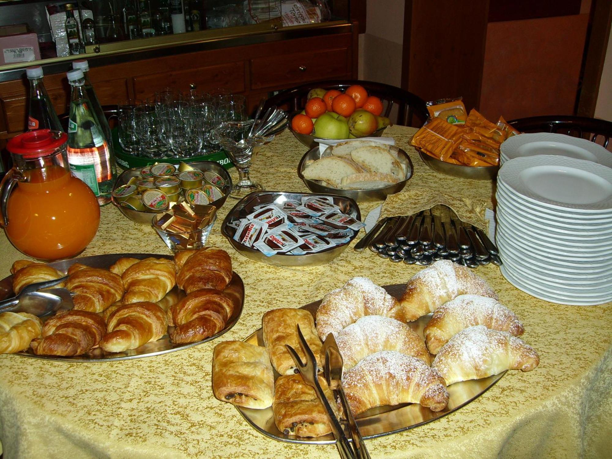 Hotel Formica Savignano sul Panaro Екстериор снимка
